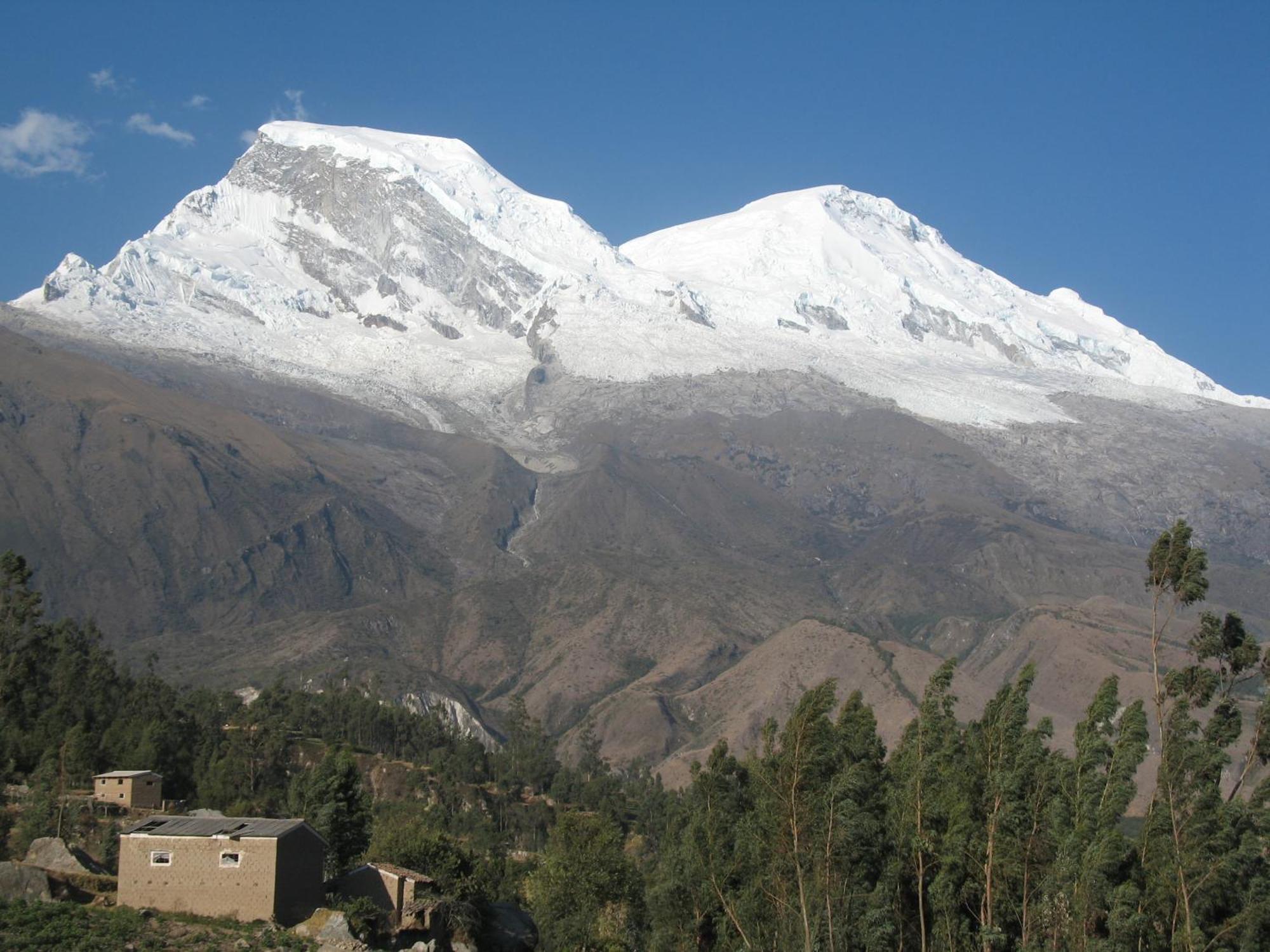 Amazing Huaraz Bed & Breakfast Ngoại thất bức ảnh